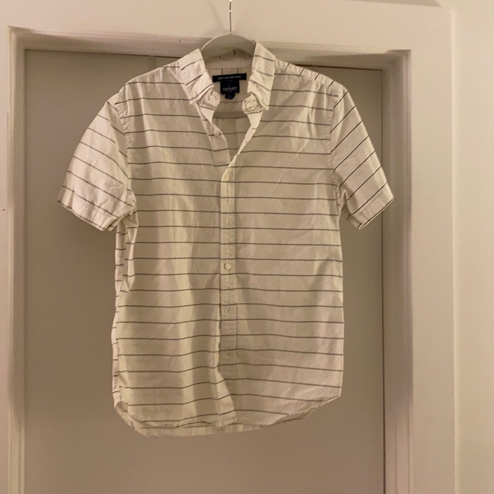 White short sleeve button down shirt